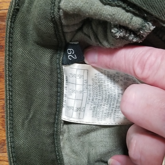 Guess Denim Olive / Army Green Jeans with Lots of Pockets - Picture 10 of 14